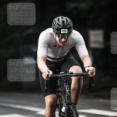 13.09.2026 - Stadtparktriathlon H.Heesch http://msf.ph/oto/10376626 13.09.2026 10:58:09 Radfahren 378, 488, 528 meine-sportfotos.de