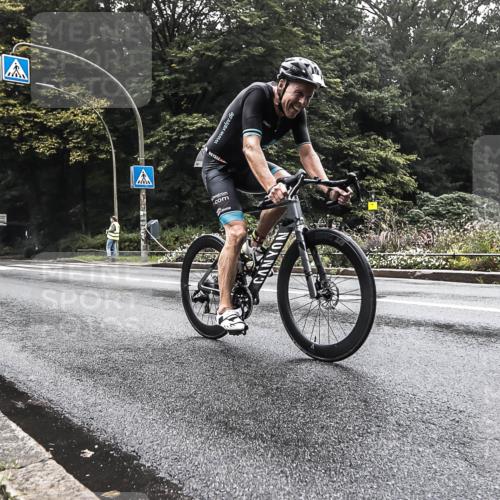 13.09.2026 - Stadtparktriathlon H.Heesch http://msf.ph/oto/10376634 13.09.2026 09:27:08 Radfahren 82, 88 meine-sportfotos.de