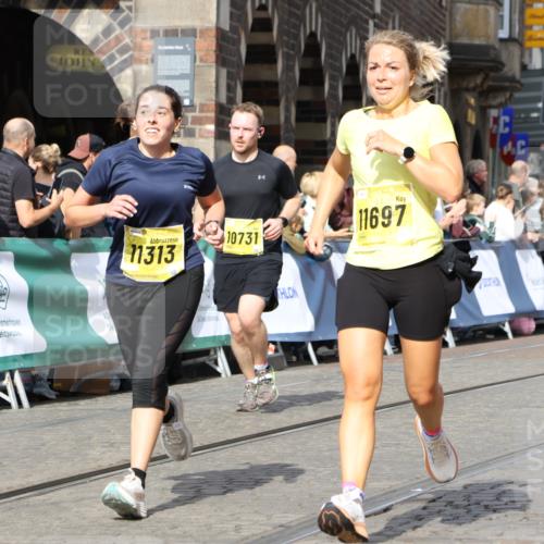 13.09.2026 - 21. swb-Marathon Bremen Strokosch-Dieckow http://msf.ph/oto/10376636 13.09.2026 11:03:07 Ziel 10190, 10296, 10633, 10783, 10945, 10954, 10955, 10985, 11096, 11107, 11261, 11564, 11662, 11697, 11701, 11719, 11730, 11776, 11785, 12071, 12154, 12247, 12429, 12451, 12465, 10092, 10150, 10195, 10237, 10531, 10724, 10727, 10959, 11070, 11493, 11676, 11830, 12068, 12184, 12185 meine-sportfotos.de