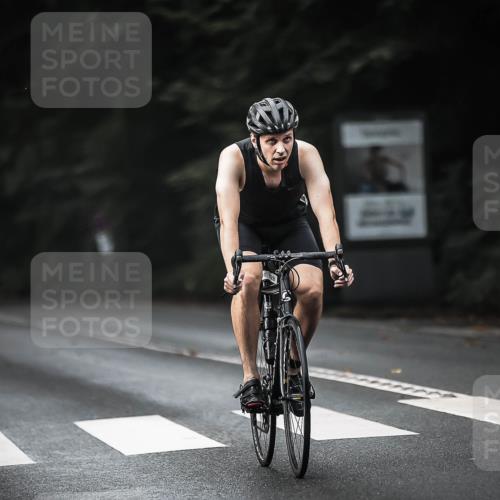 13.09.2026 - Stadtparktriathlon H.Heesch http://msf.ph/oto/10376658 13.09.2026 10:58:14 Radfahren 488, 528, 644 meine-sportfotos.de