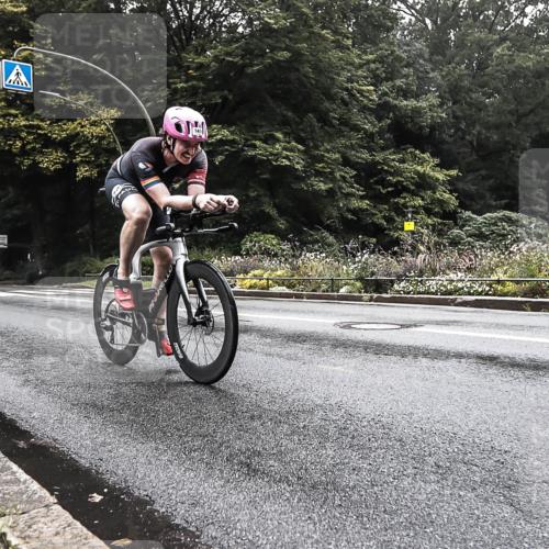 13.09.2026 - Stadtparktriathlon H.Heesch http://msf.ph/oto/10376663 13.09.2026 09:27:18 Radfahren 105, 110, 112, 141, 153 meine-sportfotos.de