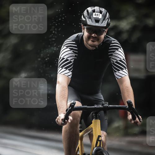 13.09.2026 - Stadtparktriathlon H.Heesch http://msf.ph/oto/10376672 13.09.2026 12:17:45 Radfahren 841, 1000, 1016, 1096, 1124, 1141 meine-sportfotos.de