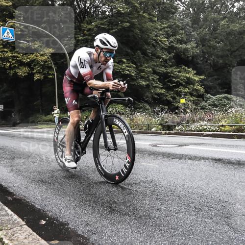 13.09.2026 - Stadtparktriathlon H.Heesch http://msf.ph/oto/10376731 13.09.2026 09:27:39 Radfahren 129 meine-sportfotos.de