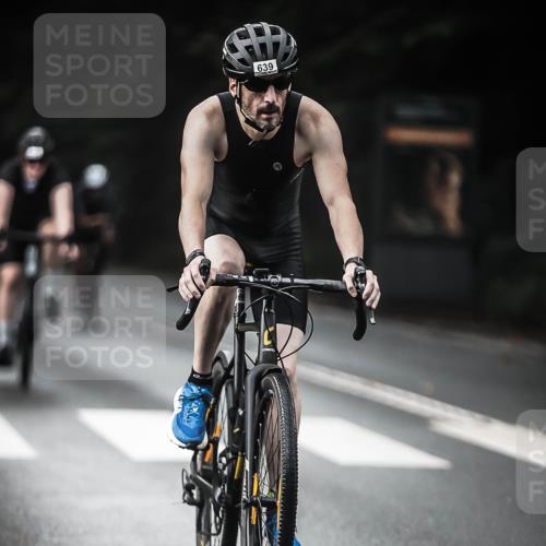 13.09.2026 - Stadtparktriathlon H.Heesch http://msf.ph/oto/10376746 13.09.2026 10:58:25 Radfahren 386, 422, 639, 686 meine-sportfotos.de