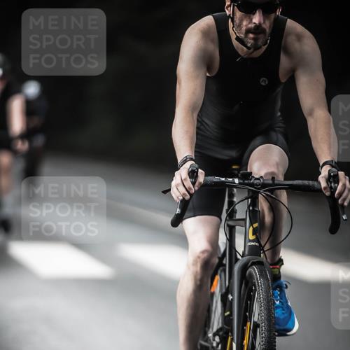 13.09.2026 - Stadtparktriathlon H.Heesch http://msf.ph/oto/10376766 13.09.2026 10:58:25 Radfahren 386, 422, 639, 686 meine-sportfotos.de