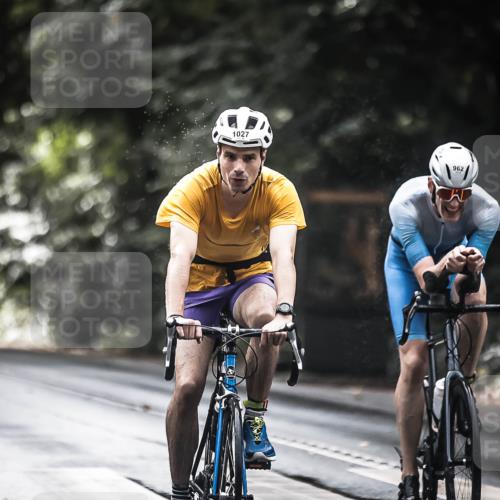 13.09.2026 - Stadtparktriathlon H.Heesch http://msf.ph/oto/10376778 13.09.2026 12:18:06 Radfahren 962, 1027, 1036, 1073 meine-sportfotos.de
