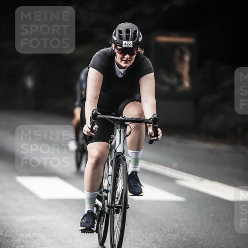 13.09.2026 - Stadtparktriathlon H.Heesch http://msf.ph/oto/10376779 13.09.2026 10:58:27 Radfahren 386, 422, 430, 603, 633, 639, 686 meine-sportfotos.de