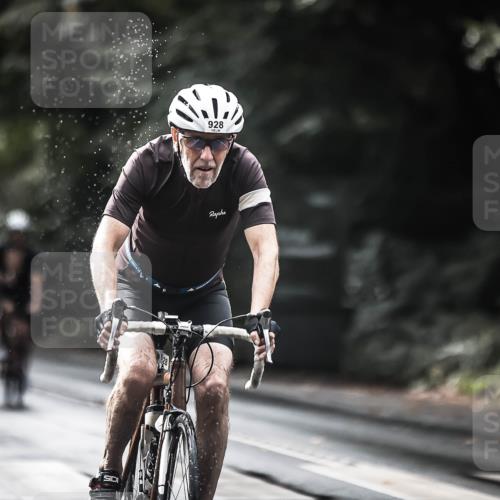 13.09.2026 - Stadtparktriathlon H.Heesch http://msf.ph/oto/10376838 13.09.2026 12:18:14 Radfahren 928, 981, 1036, 1073, 1089 meine-sportfotos.de