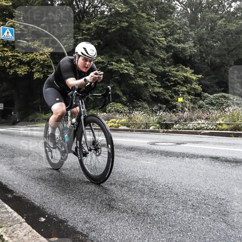 13.09.2026 - Stadtparktriathlon H.Heesch http://msf.ph/oto/10376862 13.09.2026 09:28:49 Radfahren 154, 198 meine-sportfotos.de