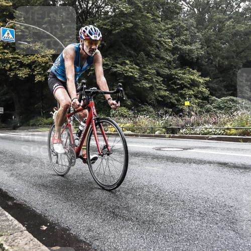 13.09.2026 - Stadtparktriathlon H.Heesch http://msf.ph/oto/10376884 13.09.2026 09:29:07 Radfahren 84, 178 meine-sportfotos.de