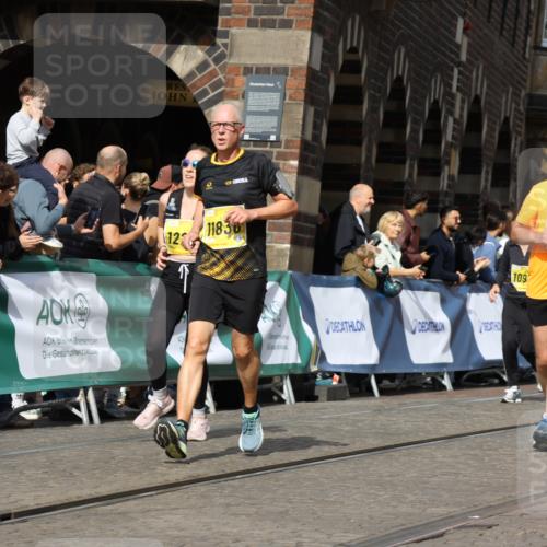 13.09.2026 - 21. swb-Marathon Bremen Strokosch-Dieckow http://msf.ph/oto/10376896 13.09.2026 11:03:15 Ziel 10185, 10296, 10633, 10715, 10731, 10783, 10945, 10954, 10955, 11095, 11096, 11107, 11313, 11564, 11697, 11701, 11719, 11730, 11785, 12071, 12247, 12421, 12432, 12448, 12465, 12483, 10092, 10187, 10237, 10309, 10724, 10904, 11598, 11773, 12068, 12184, 12185, 12611 meine-sportfotos.de