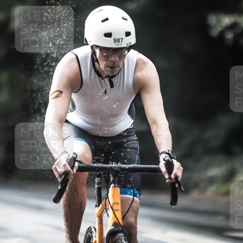 13.09.2026 - Stadtparktriathlon H.Heesch http://msf.ph/oto/10376930 13.09.2026 12:18:27 Radfahren 987, 1048, 1167, 1178 meine-sportfotos.de
