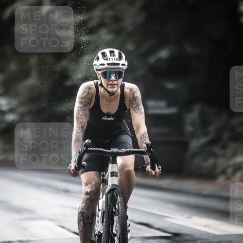 13.09.2026 - Stadtparktriathlon H.Heesch http://msf.ph/oto/10376948 13.09.2026 12:18:29 Radfahren 987, 1178 meine-sportfotos.de