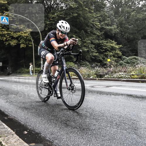 13.09.2026 - Stadtparktriathlon H.Heesch http://msf.ph/oto/10376976 13.09.2026 09:29:45 Radfahren 104, 117, 118, 161, 188, 189, 201 meine-sportfotos.de
