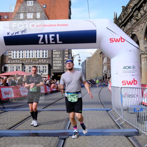 13.09.2026 - 21. swb-Marathon Bremen Tim E. http://msf.ph/oto/10376985 13.09.2026 13:12:59 Ziel 2350, 2362, 3054, 3988, 4605, 4879, 5416, 6796, 8029, 9775, 9803, 13106 meine-sportfotos.de