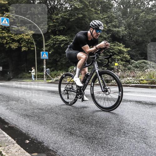 13.09.2026 - Stadtparktriathlon H.Heesch http://msf.ph/oto/10377022 13.09.2026 09:29:51 Radfahren 118, 128, 142, 147, 188, 201, 203 meine-sportfotos.de
