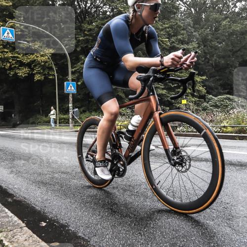 13.09.2026 - Stadtparktriathlon H.Heesch http://msf.ph/oto/10377043 13.09.2026 09:29:52 Radfahren 128, 142, 147, 203 meine-sportfotos.de