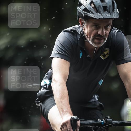13.09.2026 - Stadtparktriathlon H.Heesch http://msf.ph/oto/10377047 13.09.2026 12:18:40 Radfahren 861, 1062, 1063, 1131, 1147, 1153 meine-sportfotos.de