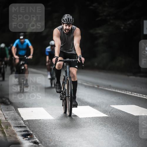 13.09.2026 - Stadtparktriathlon H.Heesch http://msf.ph/oto/10377139 13.09.2026 10:58:45 Radfahren 407, 442, 450, 457, 478, 483, 499, 548, 556, 573, 598, 605, 611, 630, 634, 656, 665, 668 meine-sportfotos.de