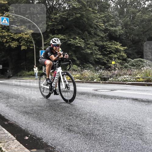 13.09.2026 - Stadtparktriathlon H.Heesch http://msf.ph/oto/10377165 13.09.2026 09:31:23 Radfahren 100, 151, 190 meine-sportfotos.de