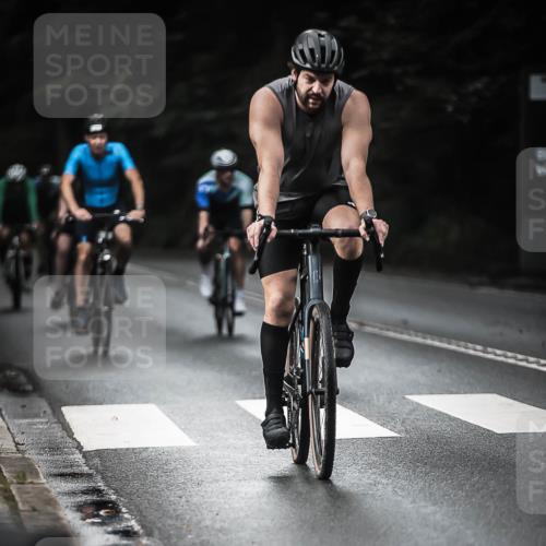 13.09.2026 - Stadtparktriathlon H.Heesch http://msf.ph/oto/10377166 13.09.2026 10:58:46 Radfahren 407, 442, 450, 457, 478, 483, 499, 548, 556, 598, 605, 611, 630, 634, 656, 665, 668, 707 meine-sportfotos.de
