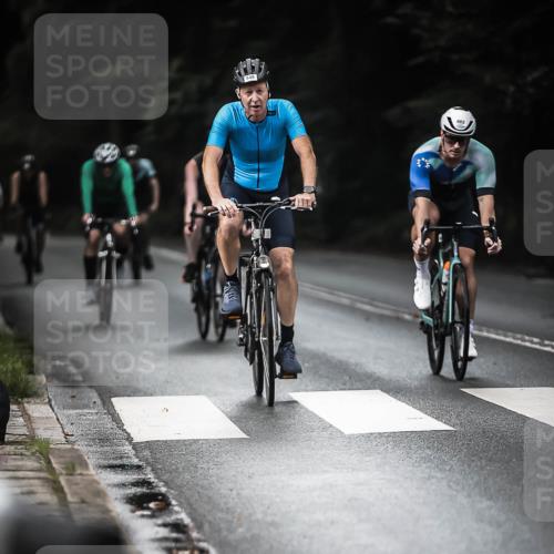 13.09.2026 - Stadtparktriathlon H.Heesch http://msf.ph/oto/10377188 13.09.2026 10:58:47 Radfahren 407, 450, 457, 478, 483, 499, 548, 556, 586, 598, 605, 611, 630, 634, 656, 665, 668, 707 meine-sportfotos.de