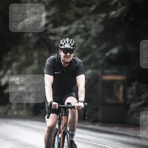 13.09.2026 - Stadtparktriathlon H.Heesch http://msf.ph/oto/10377201 13.09.2026 12:18:58 Radfahren 951, 974, 1033, 1099, 1102, 1132, 1144, 1159, 1184 meine-sportfotos.de