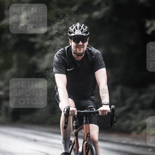 13.09.2026 - Stadtparktriathlon H.Heesch http://msf.ph/oto/10377208 13.09.2026 12:18:58 Radfahren 951, 974, 1033, 1099, 1102, 1132, 1144, 1159, 1184 meine-sportfotos.de