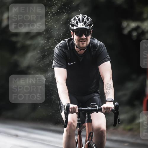13.09.2026 - Stadtparktriathlon H.Heesch http://msf.ph/oto/10377214 13.09.2026 12:18:59 Radfahren 951, 1033, 1099, 1102, 1106, 1132, 1144 meine-sportfotos.de