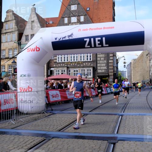 13.09.2026 - 21. swb-Marathon Bremen Tim E. http://msf.ph/oto/10377240 13.09.2026 13:13:14 Ziel 313, 868, 1513, 2350, 2442, 2559, 2801, 2858, 4605, 5379, 5965, 6349, 8029, 8291, 8419, 8798, 9217, 13140 meine-sportfotos.de