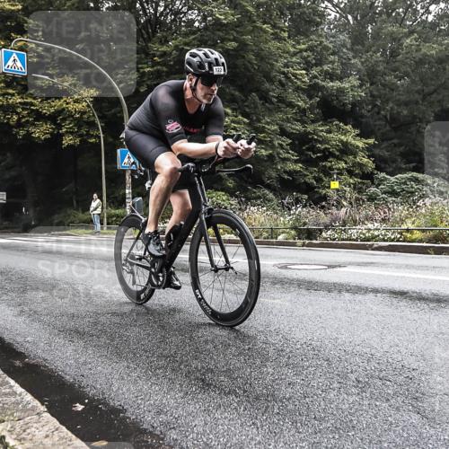 13.09.2026 - Stadtparktriathlon H.Heesch http://msf.ph/oto/10377246 13.09.2026 09:32:43 Radfahren 122 meine-sportfotos.de