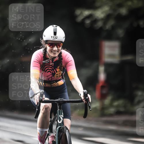 13.09.2026 - Stadtparktriathlon H.Heesch http://msf.ph/oto/10377250 13.09.2026 12:19:03 Radfahren 1033, 1106, 1132 meine-sportfotos.de