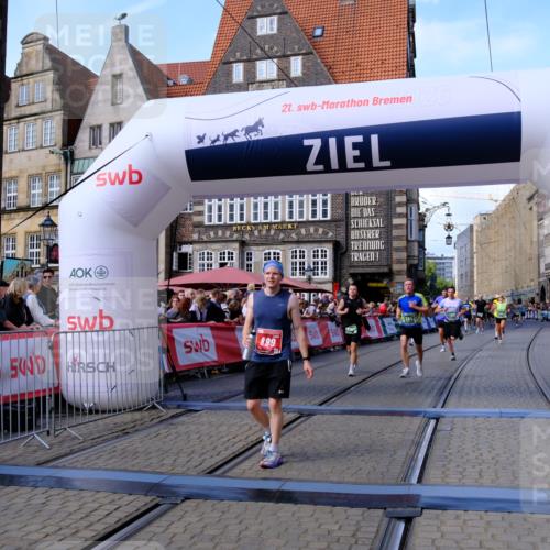 13.09.2026 - 21. swb-Marathon Bremen Tim E. http://msf.ph/oto/10377251 13.09.2026 13:13:14 Ziel 313, 868, 1513, 2350, 2442, 2559, 2801, 2858, 4605, 5379, 5965, 6349, 8029, 8291, 8419, 8798, 9217, 13140 meine-sportfotos.de