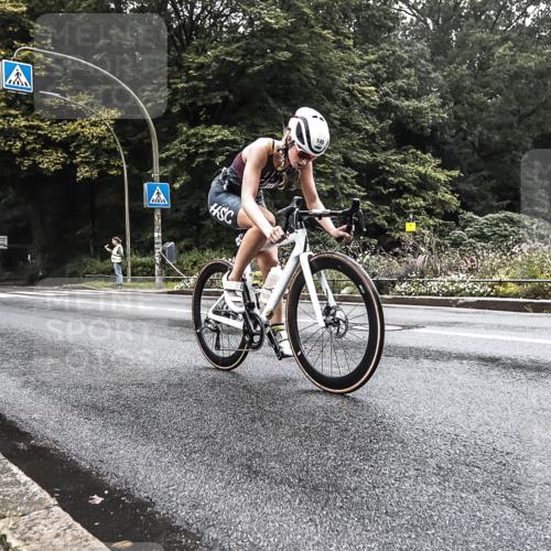 13.09.2026 - Stadtparktriathlon H.Heesch http://msf.ph/oto/10377256 13.09.2026 09:32:48 Radfahren 148, 196 meine-sportfotos.de