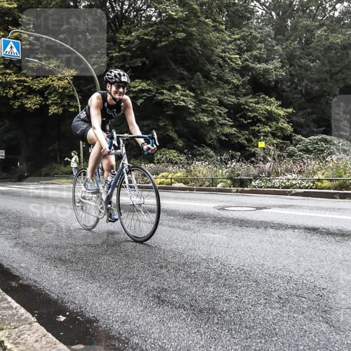 13.09.2026 - Stadtparktriathlon H.Heesch http://msf.ph/oto/10377264 13.09.2026 09:32:50 Radfahren 148, 175, 196 meine-sportfotos.de