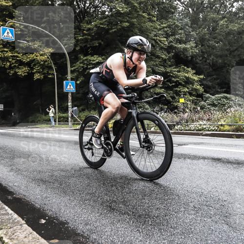 13.09.2026 - Stadtparktriathlon H.Heesch http://msf.ph/oto/10377271 13.09.2026 09:32:52 Radfahren 175, 196 meine-sportfotos.de