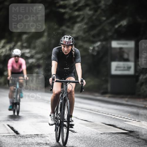 13.09.2026 - Stadtparktriathlon H.Heesch http://msf.ph/oto/10377364 13.09.2026 12:19:17 Radfahren 1020, 1145, 1152, 1169, 1173 meine-sportfotos.de