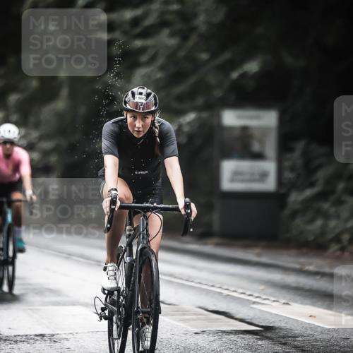 13.09.2026 - Stadtparktriathlon H.Heesch http://msf.ph/oto/10377370 13.09.2026 12:19:17 Radfahren 1020, 1145, 1152, 1169, 1173 meine-sportfotos.de
