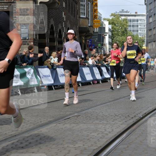 13.09.2026 - 21. swb-Marathon Bremen Strokosch-Dieckow http://msf.ph/oto/10377388 13.09.2026 11:03:28 Ziel 10150, 10185, 10195, 10237, 10528, 10531, 10598, 10715, 10727, 10731, 10959, 11070, 11095, 11313, 11493, 11676, 11830, 11836, 12068, 12214, 12421, 12432, 12448, 12483, 10090, 10091, 10327, 10420, 10569, 10902, 10950, 11211, 11411, 11595, 11655, 11746, 12074 meine-sportfotos.de