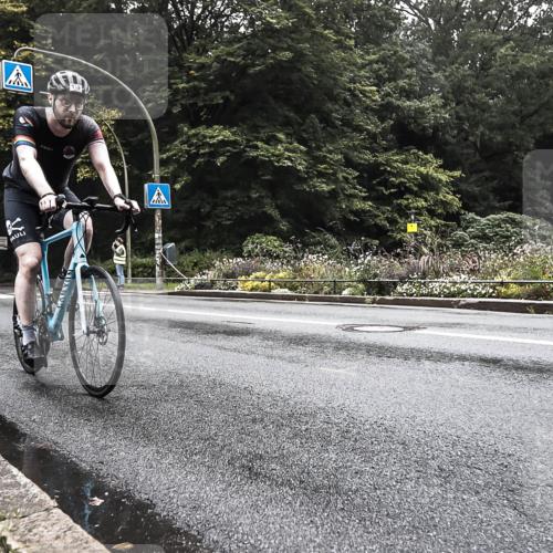 13.09.2026 - Stadtparktriathlon H.Heesch http://msf.ph/oto/10377399 13.09.2026 09:35:50 Radfahren 119, 154 meine-sportfotos.de