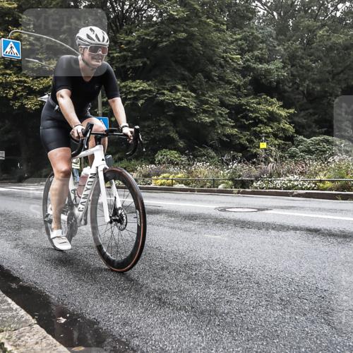 13.09.2026 - Stadtparktriathlon H.Heesch http://msf.ph/oto/10377406 13.09.2026 09:35:54 Radfahren 158 meine-sportfotos.de