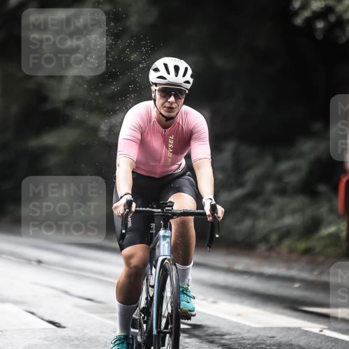 13.09.2026 - Stadtparktriathlon H.Heesch http://msf.ph/oto/10377408 13.09.2026 12:19:19 Radfahren 972, 1020, 1075, 1145, 1169, 1173 meine-sportfotos.de