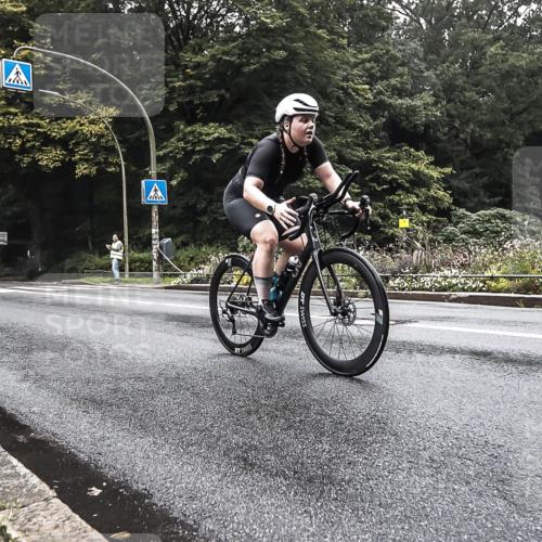 13.09.2026 - Stadtparktriathlon H.Heesch http://msf.ph/oto/10377419 13.09.2026 09:36:11 Radfahren 198 meine-sportfotos.de