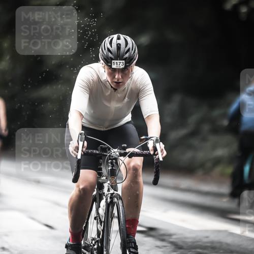 13.09.2026 - Stadtparktriathlon H.Heesch http://msf.ph/oto/10377436 13.09.2026 12:19:22 Radfahren 972, 1020, 1075, 1145, 1169, 1173 meine-sportfotos.de