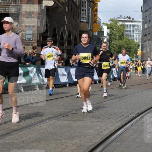 13.09.2026 - 21. swb-Marathon Bremen Strokosch-Dieckow http://msf.ph/oto/10377442 13.09.2026 11:03:29 Ziel 10150, 10185, 10195, 10237, 10528, 10531, 10598, 10715, 10724, 10727, 10731, 10959, 11070, 11095, 11493, 11676, 11830, 11836, 12068, 12214, 12421, 12432, 12483, 10090, 10091, 10327, 10420, 10569, 10902, 10950, 11211, 11411, 11595, 11655, 11746, 12074 meine-sportfotos.de