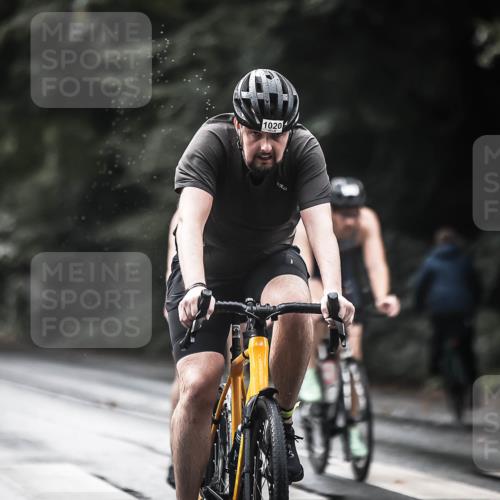 13.09.2026 - Stadtparktriathlon H.Heesch http://msf.ph/oto/10377465 13.09.2026 12:19:23 Radfahren 972, 1020, 1075, 1145, 1169, 1173 meine-sportfotos.de