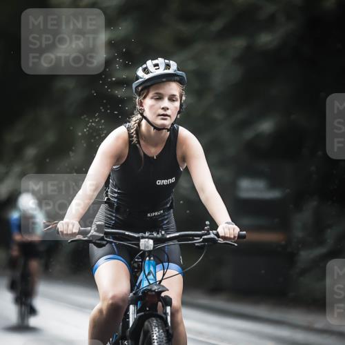 13.09.2026 - Stadtparktriathlon H.Heesch http://msf.ph/oto/10377493 13.09.2026 12:19:33 Radfahren 1098, 1134, 1148, 1158, 1181 meine-sportfotos.de