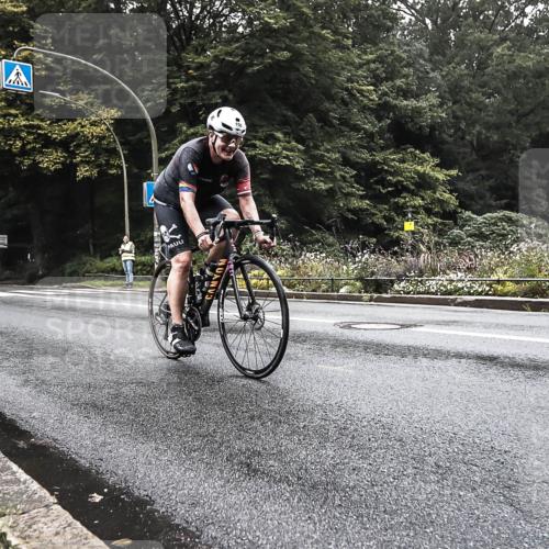 13.09.2026 - Stadtparktriathlon H.Heesch http://msf.ph/oto/10377494 13.09.2026 09:37:21 Radfahren 150, 165, 176 meine-sportfotos.de