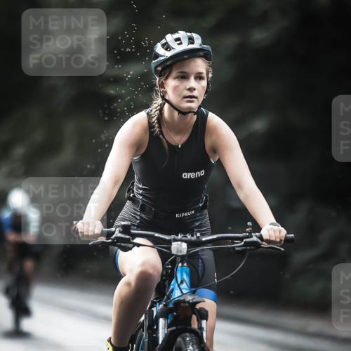 13.09.2026 - Stadtparktriathlon H.Heesch http://msf.ph/oto/10377502 13.09.2026 12:19:33 Radfahren 1098, 1134, 1148, 1158, 1181 meine-sportfotos.de