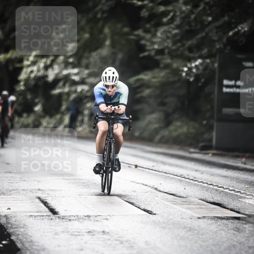 13.09.2026 - Stadtparktriathlon H.Heesch http://msf.ph/oto/10377508 13.09.2026 12:19:34 Radfahren 1045, 1098, 1112, 1134, 1148, 1158, 1181 meine-sportfotos.de